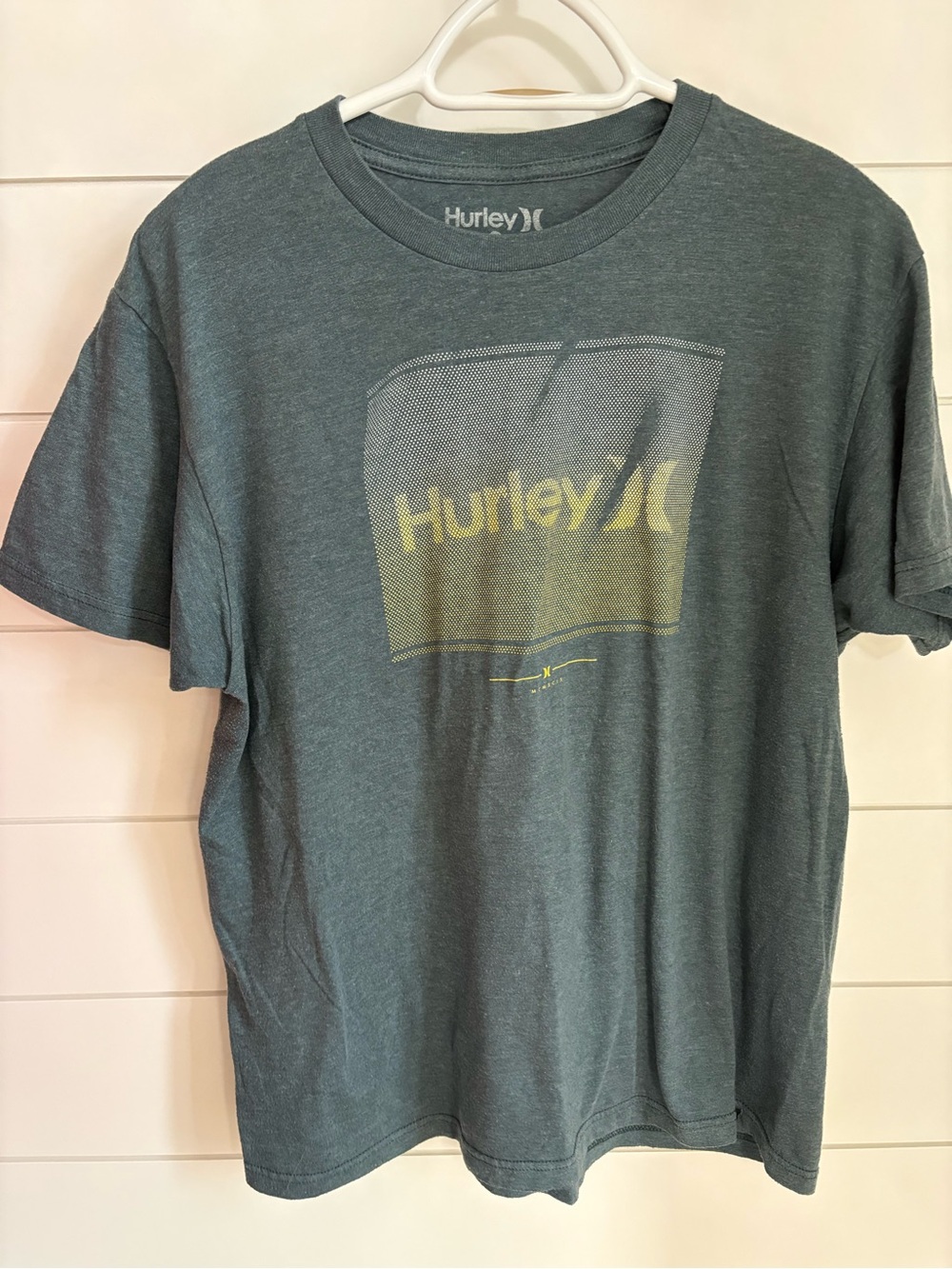 Hurley Men's Teal Graphic Short-Sleeve Tee with Yellow Logo